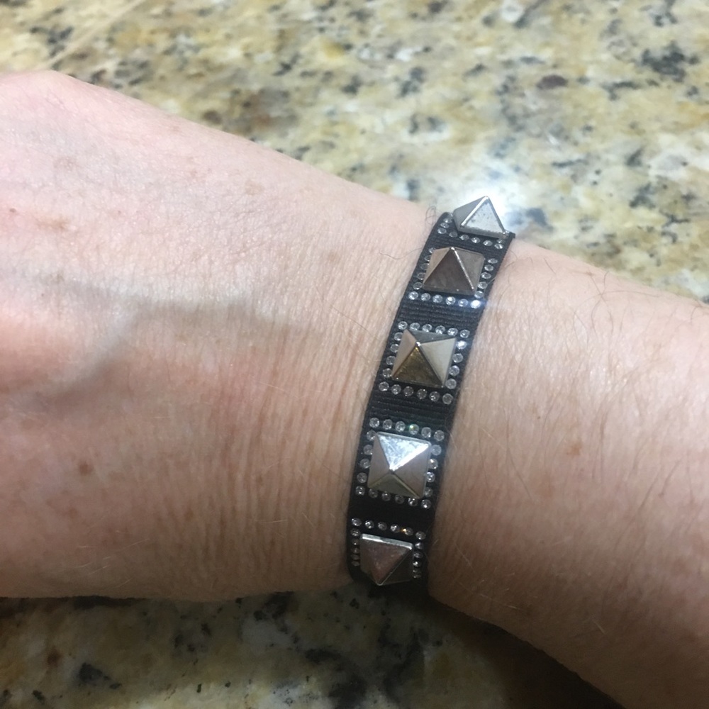 Elastic ribbon band-stretch braclet